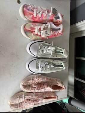 Women's Tie-Dye Slip-On Sneakers - Multicolor